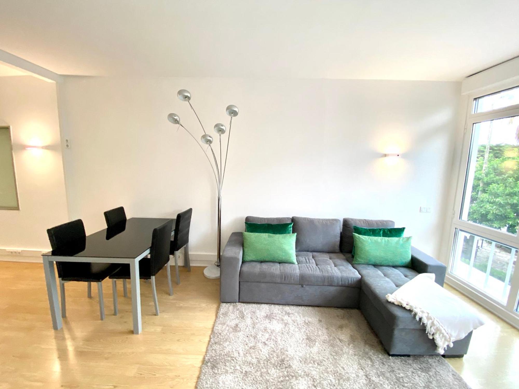 Estoril 2 & 5- Beach Side Casino Garden Studio المظهر الخارجي الصورة